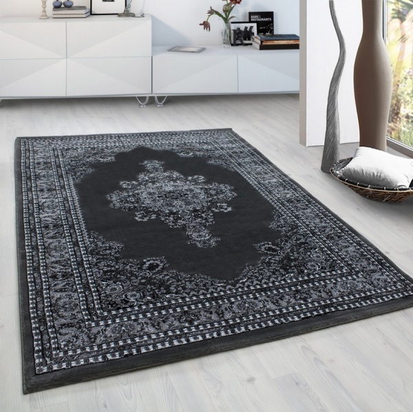 Traditional Oriental Grey Marrakesh Rug